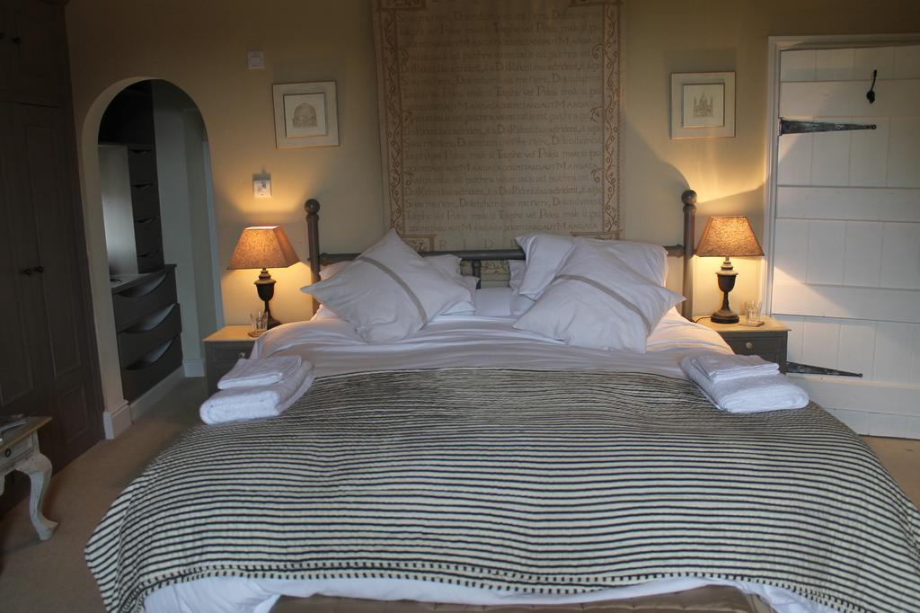 Kelston ラウンドヒル ファームハウス Bed & Breakfast 部屋 写真
