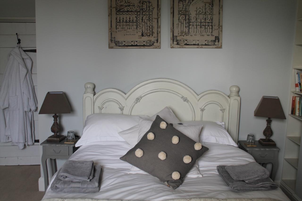 Kelston ラウンドヒル ファームハウス Bed & Breakfast エクステリア 写真